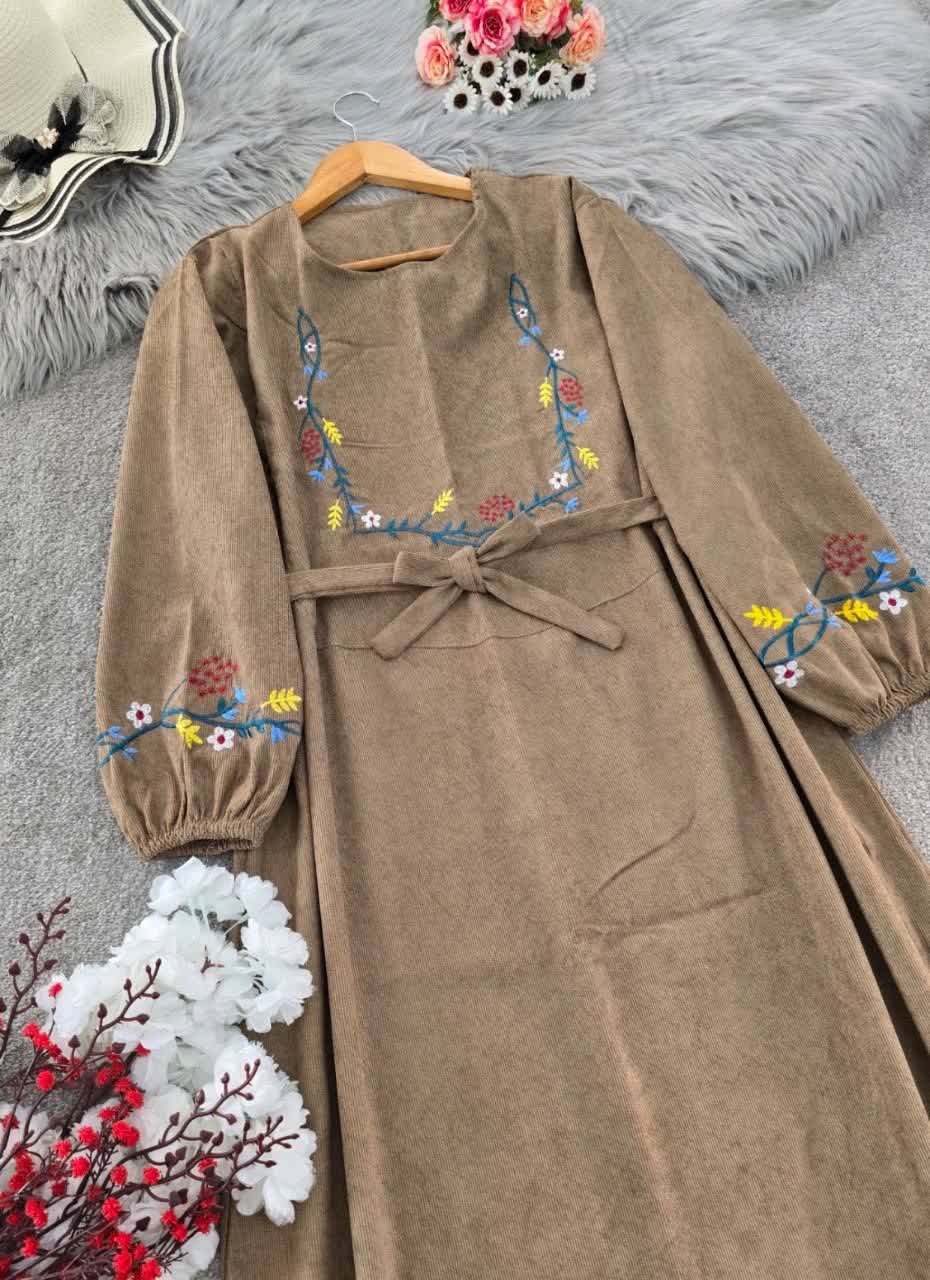 کفتان گلدوزی گلبرگ - تصویر 5